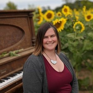 Meet your Posher, April